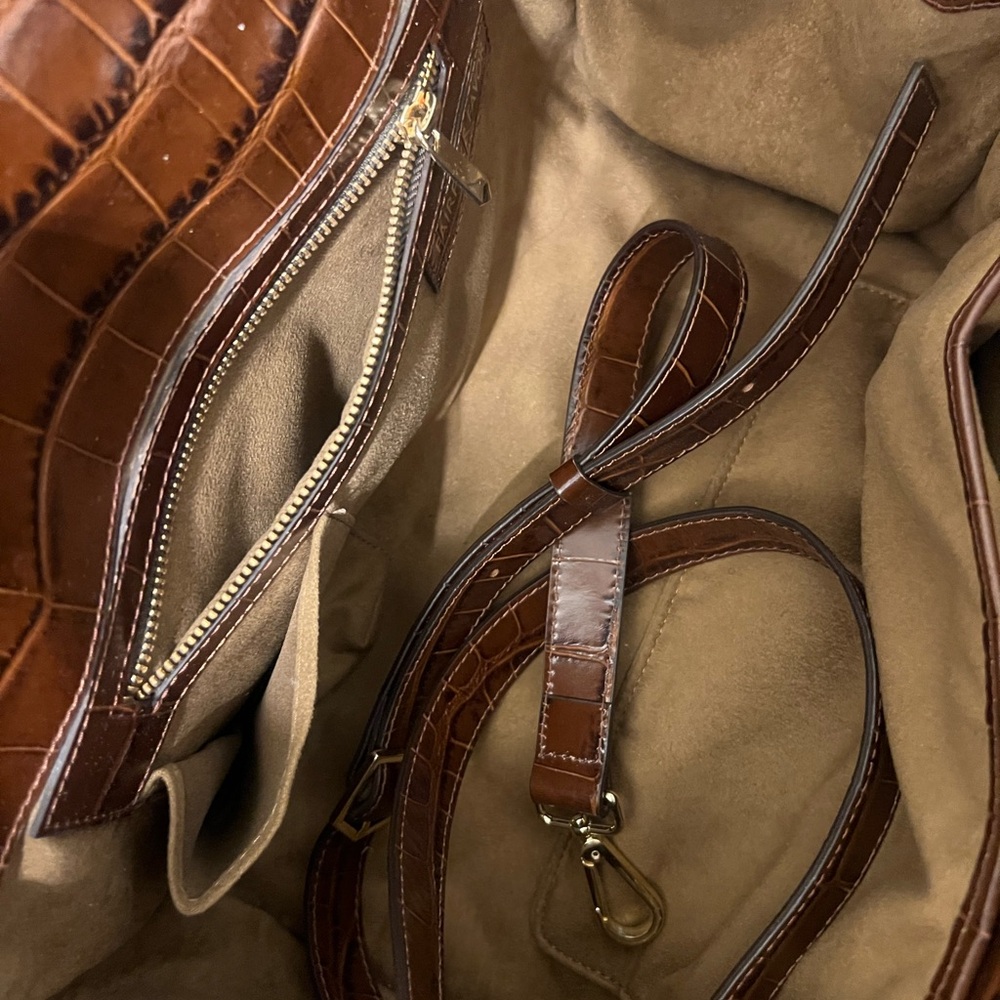 Fairfax & Favor England Windsor Handbag in Conker Brown Croc Print Leather - Picture 4 of 11